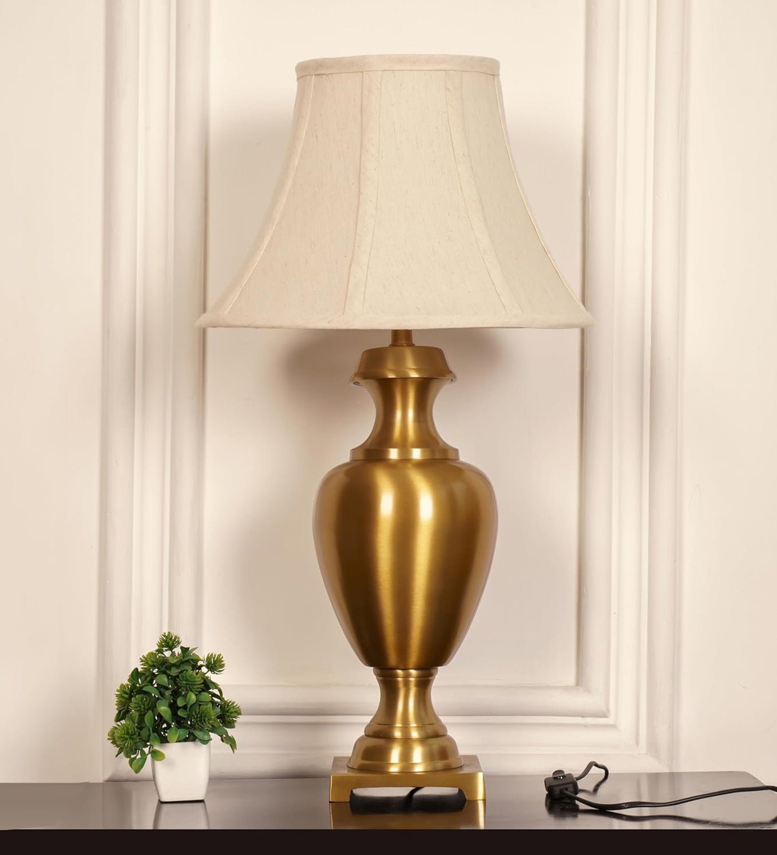 Royal Brass Antique Gold Finish Trophy Table Lamp 27 Inches Height With Off White Bell 14 Inches Diameter Lampshade