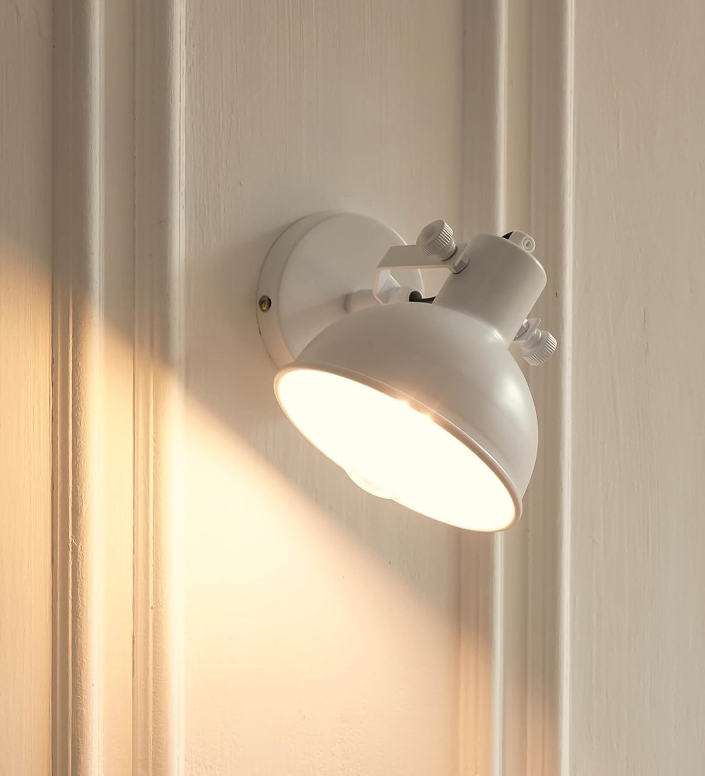 Adjustable Focus Reading Wall Light Matt White