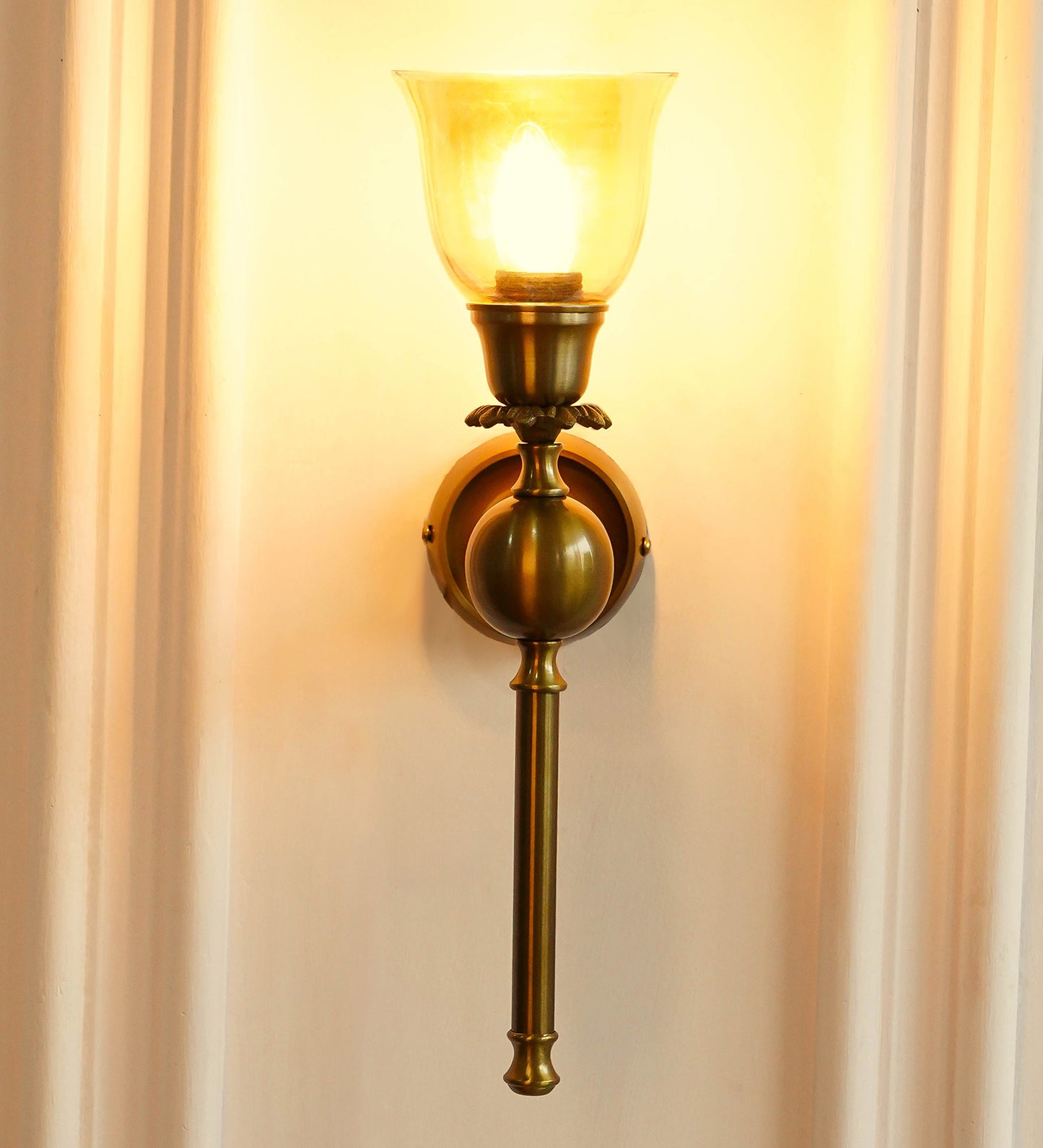 Ball Wall Lamp with Golden Luster Cup Glass