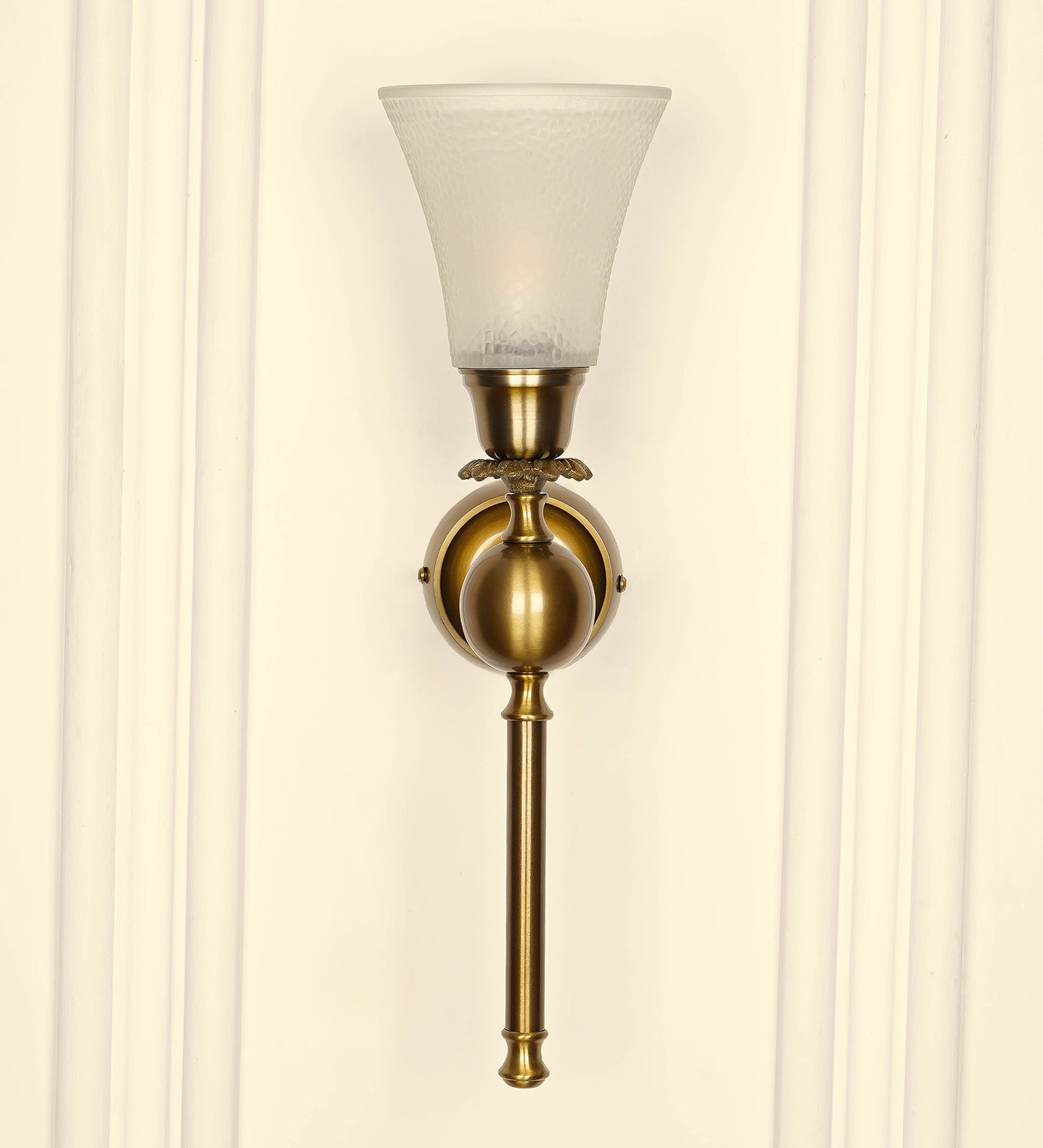 Ball Wall Lamp with Frosted Hammered Glass