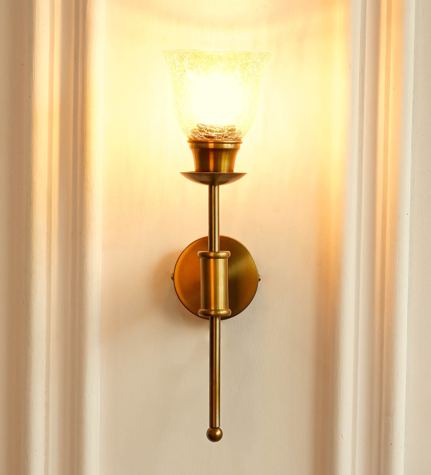Spacer Wall Lamp with Crackled Cup Glass
