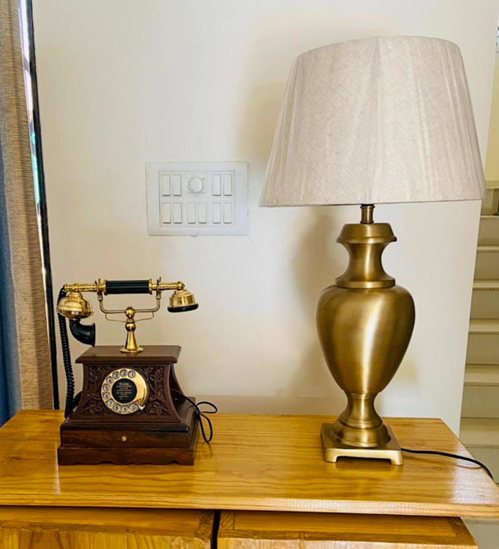 Royal Brass Antique Gold Finish Trophy Table Lamp 27 Inches Height With Off White 14 Inches Diameter Lampshade