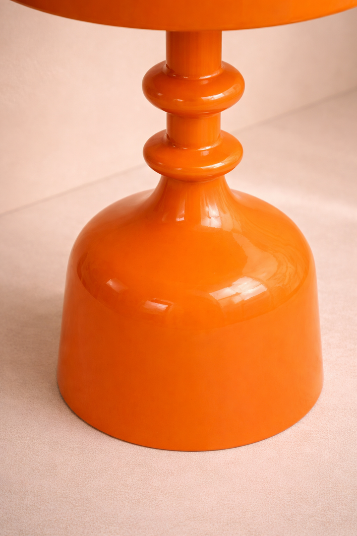 Solara Saffron Luxe Iron Pedestal Accent Table – Modern Round Side Table