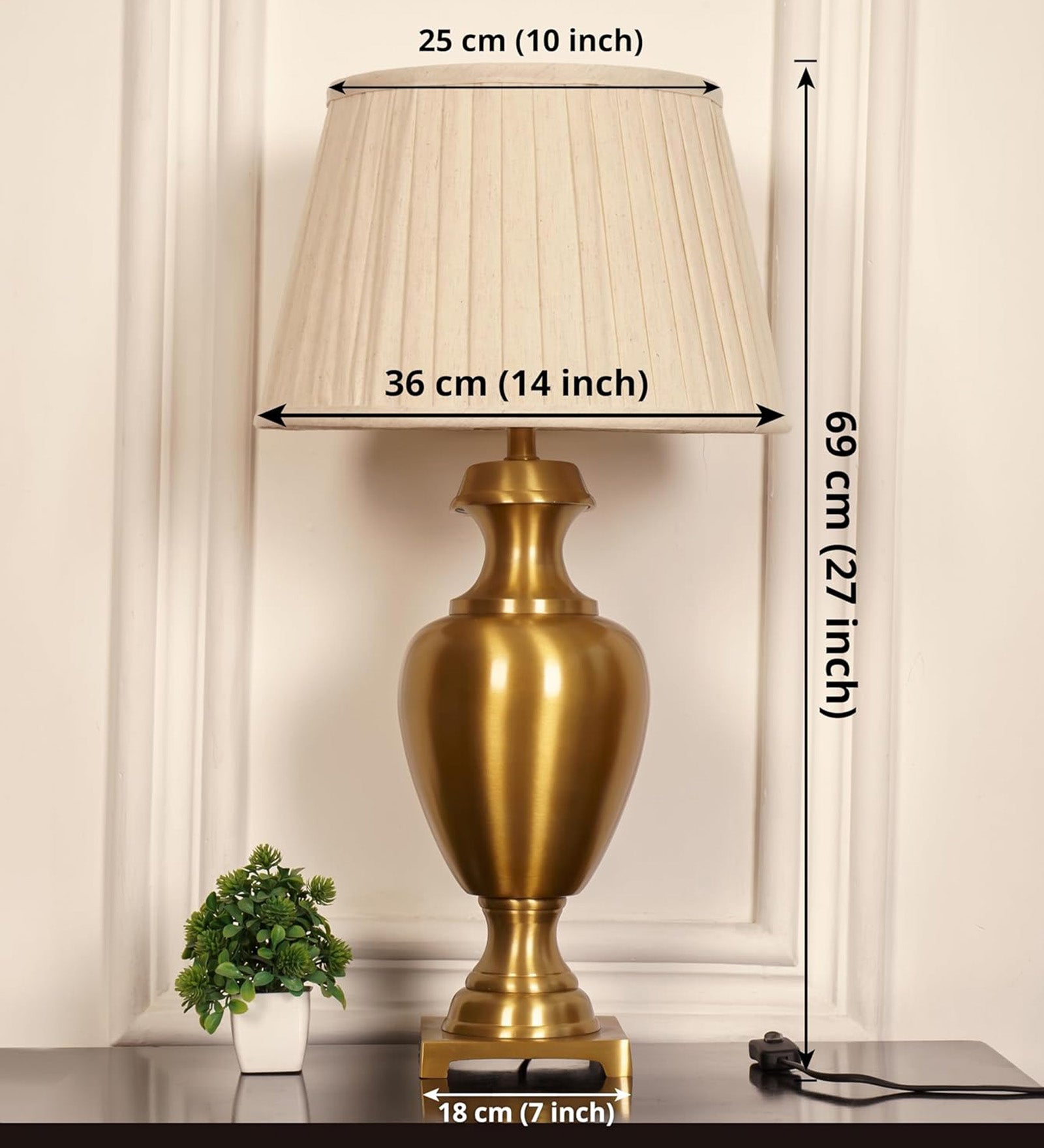 Trophy Brass Table Lamp, Antique Gold (27") – Pleated Shade