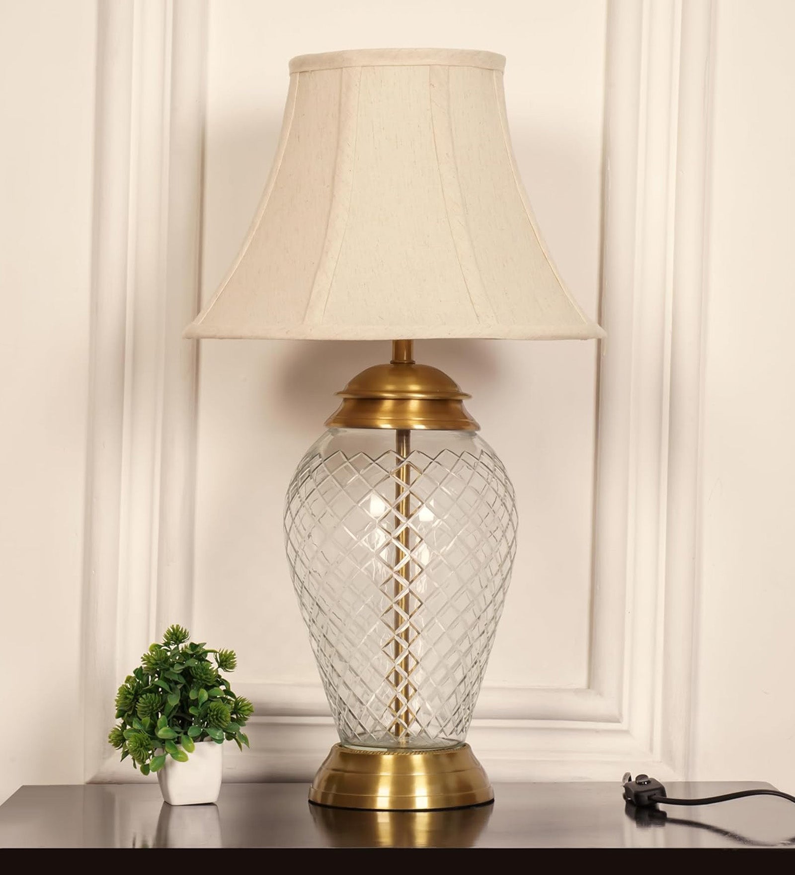 Royal Brass Antique Finish And Diamond Cut Glass Table Lamp 23 Inches Height With Off White Bell 14 Inches Diameter Lampshade