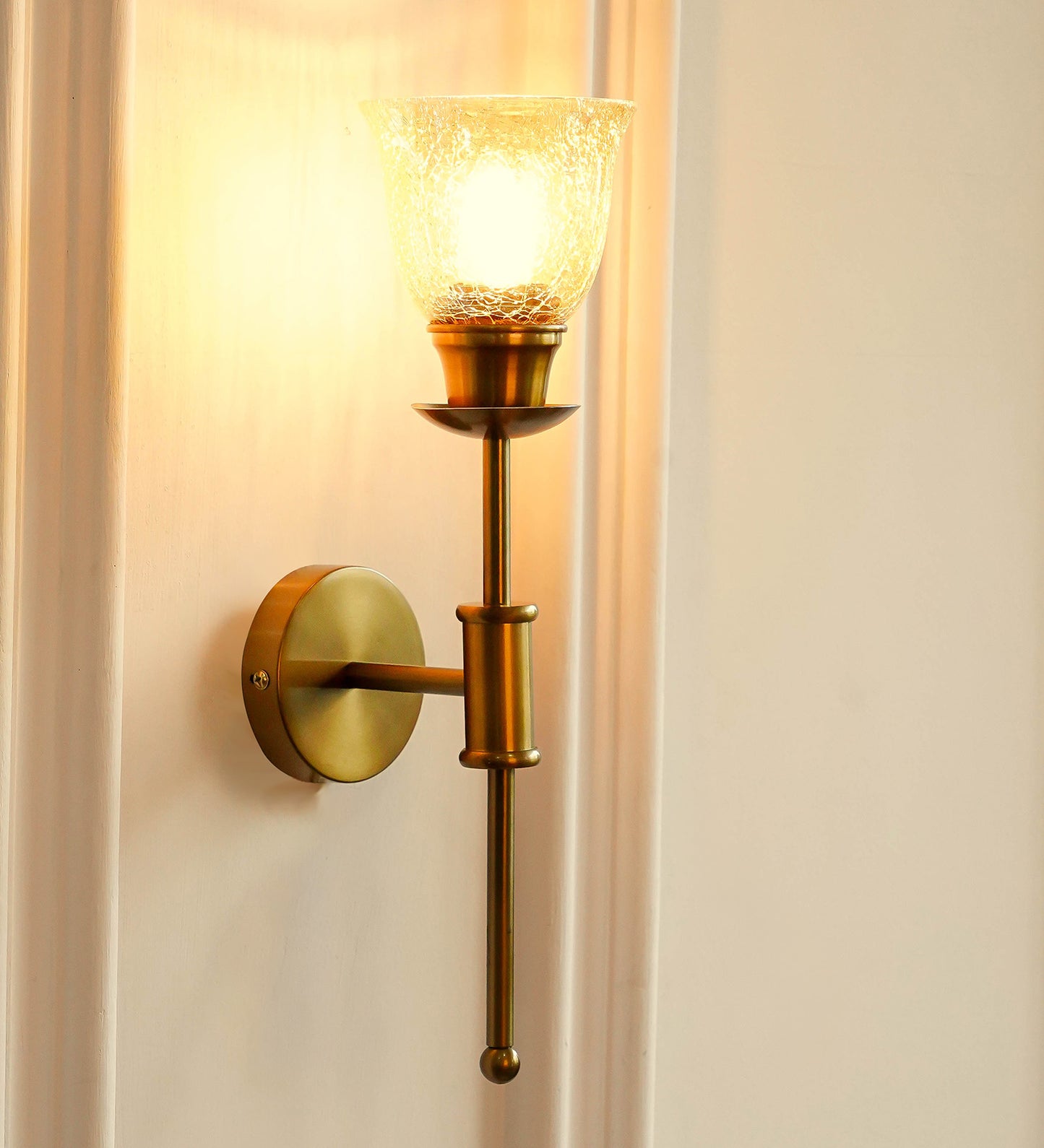 Spacer Wall Lamp with Crackled Cup Glass