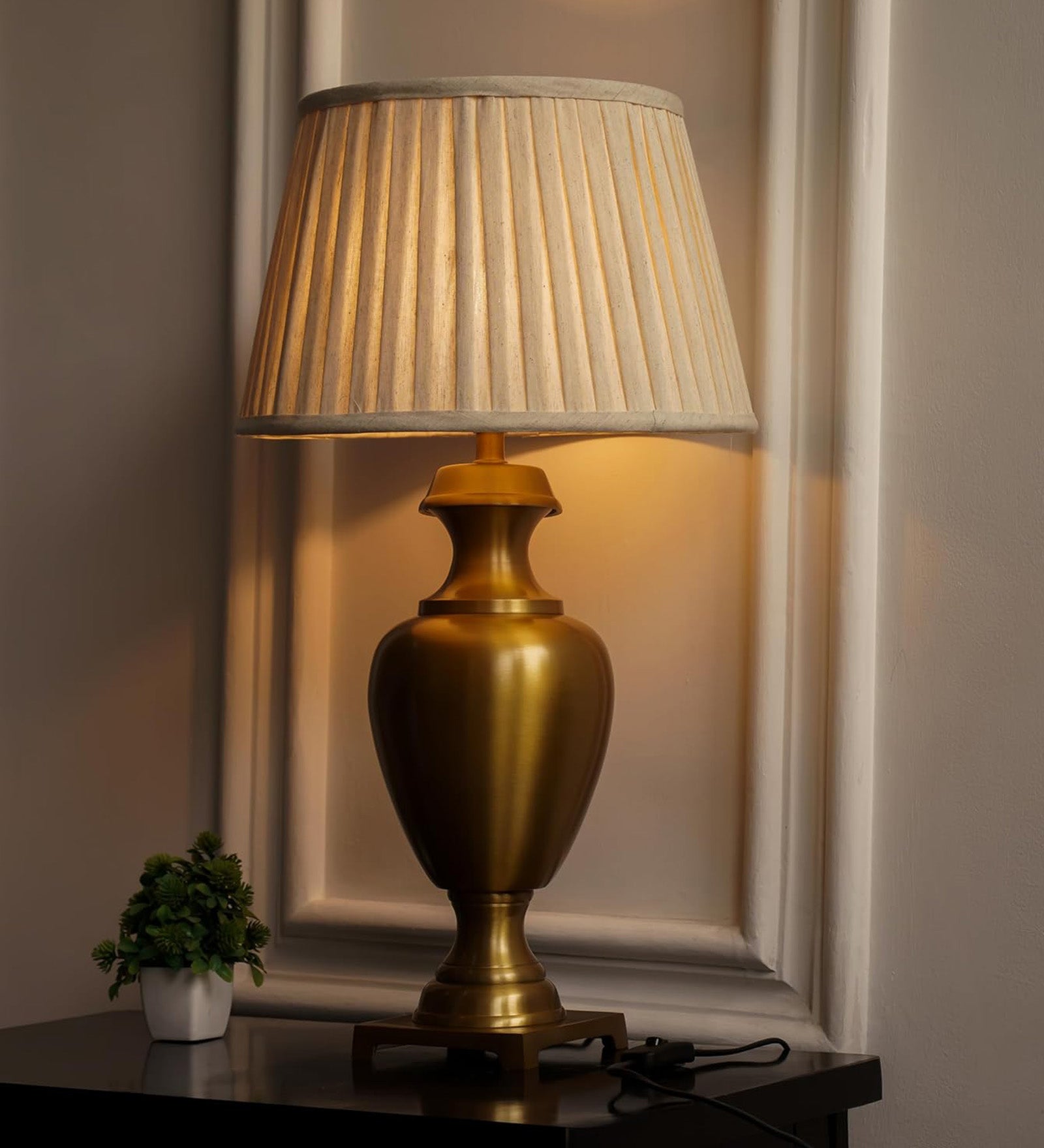 Trophy Brass Table Lamp, Antique Gold (27") – Pleated Shade