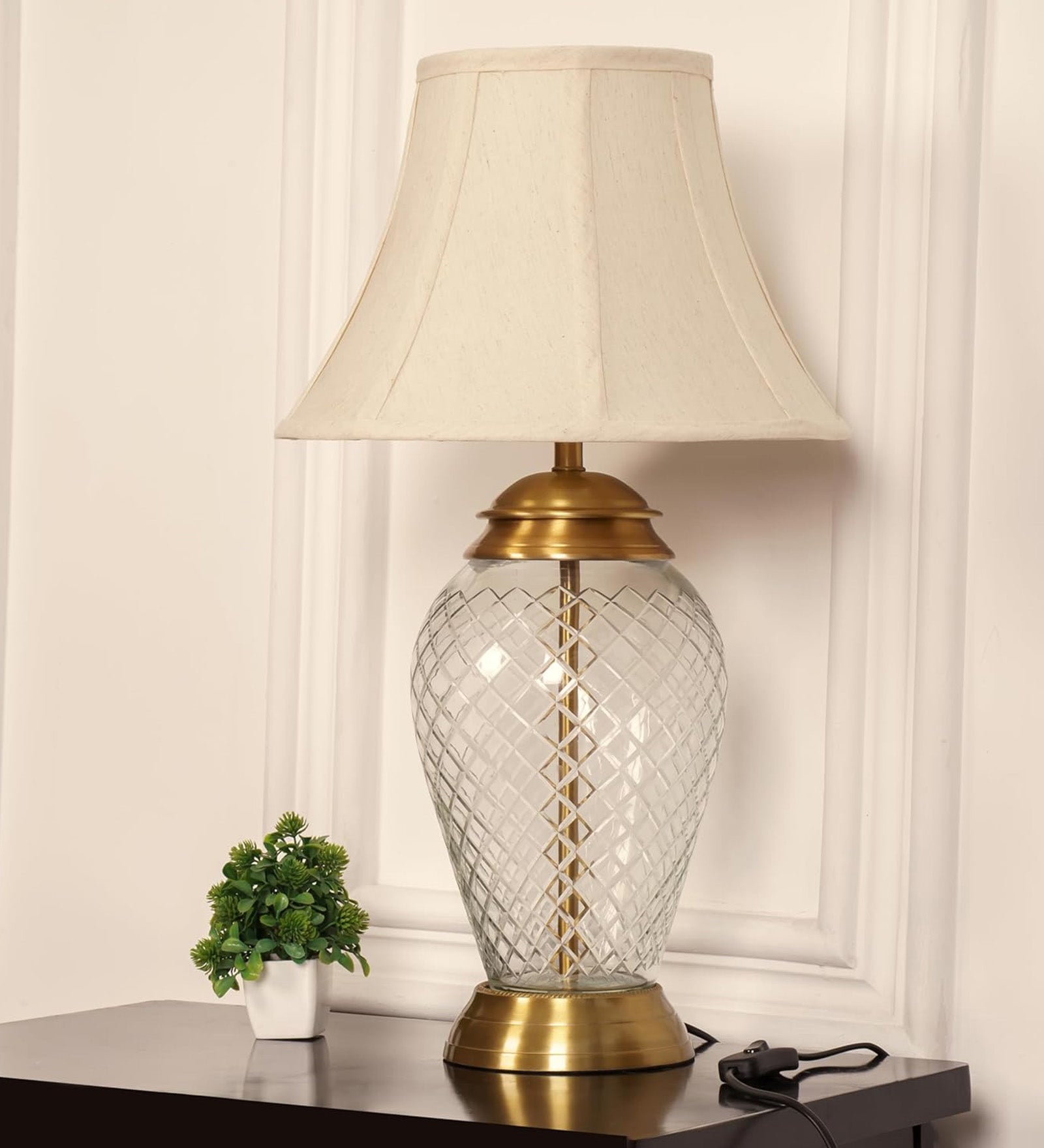 Royal Brass Antique Finish And Diamond Cut Glass Table Lamp 23 Inches Height With Off White Bell 14 Inches Diameter Lampshade