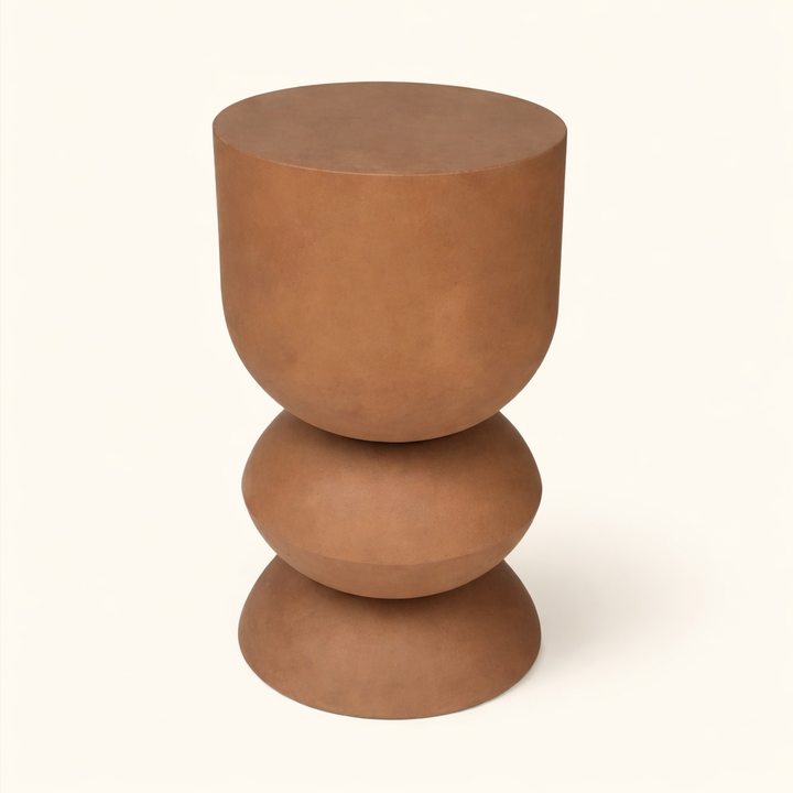 Arco Terra Iron Pedestal Side Table – Modern Clay Accent Table