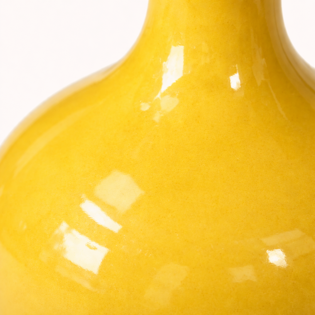 Citrine Curve Iron Side Table – Modern Yellow Pedestal Table