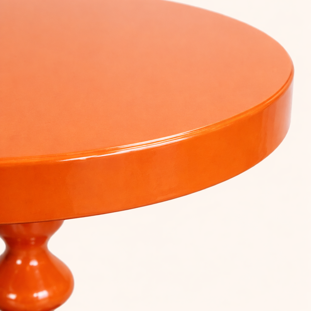 Monaco Gloss Round Iron Side Table – Modern Sculptural Accent Table