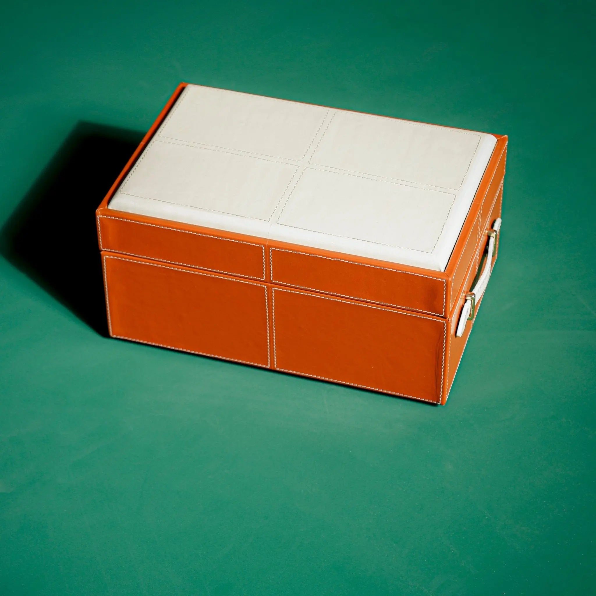 Chateau 275 Pcs Poker Set - Sepia Homes