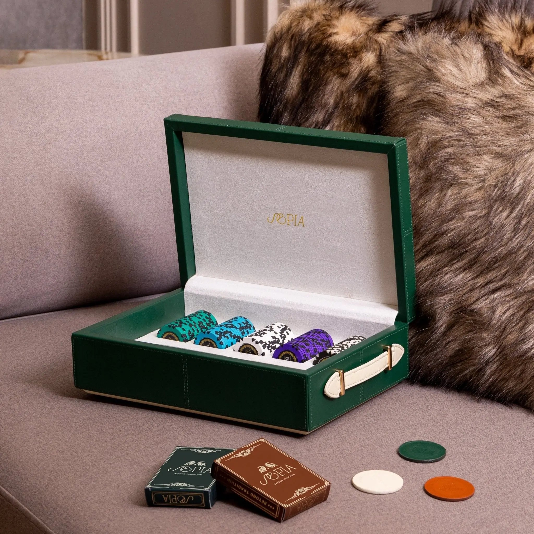 Chateau Small Leather Poker Set (100 Chips) | Luxury Poker Set