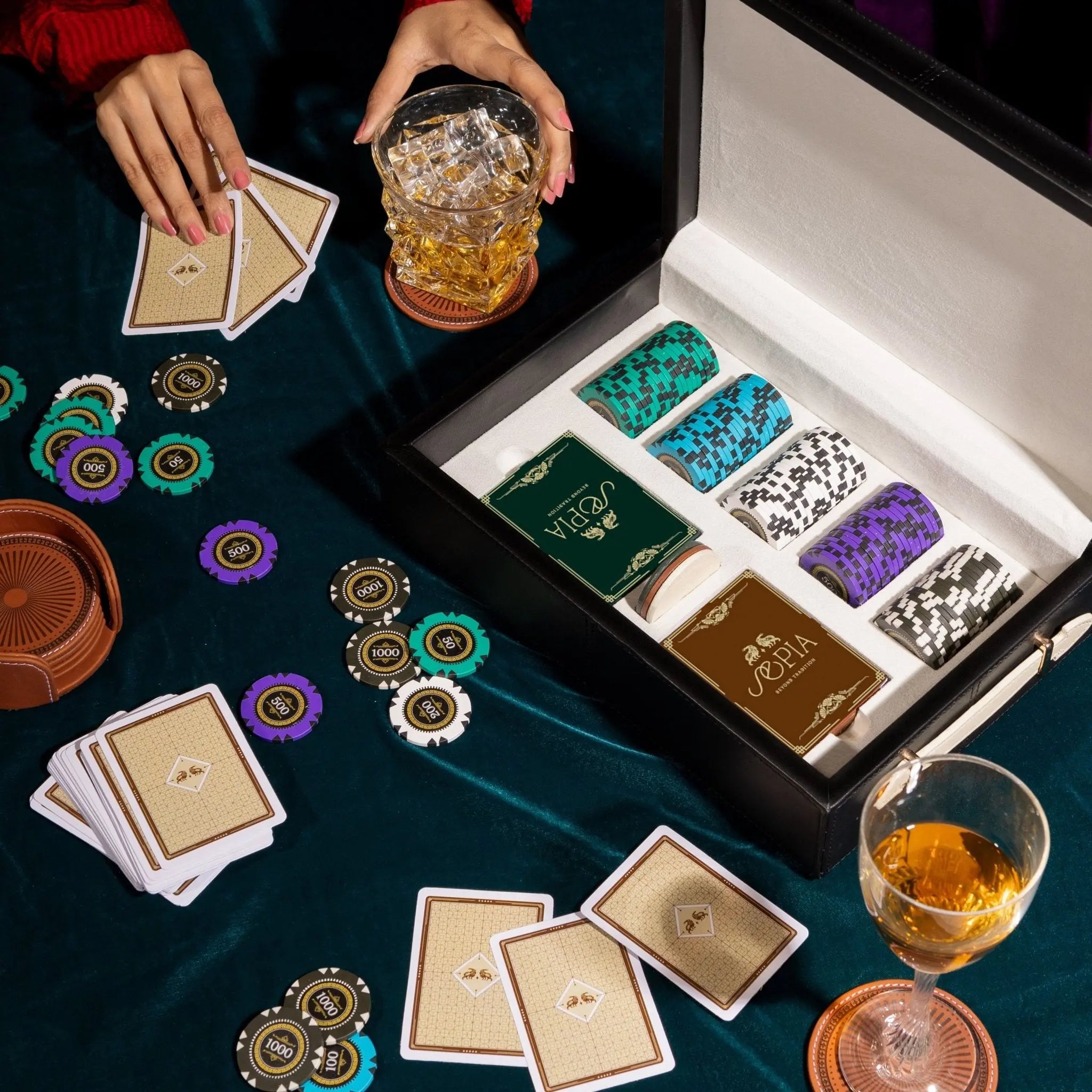 Chateau Small Leather Poker Set (100 Chips) | Luxury Poker Set